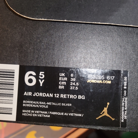 Air Jordan 12 Retro Bordeaux 6.5Y youth/ 8 women - Picture 4 of 5